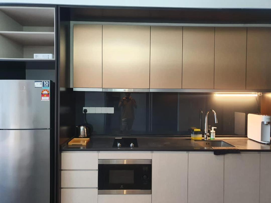 Scarletz Suites Twin Tower Klcc Kuala Lumpur By Okidoki Luaran gambar