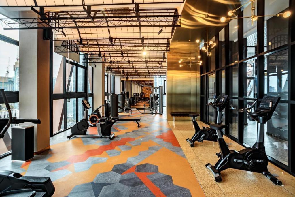 Scarletz Suites Twin Tower Klcc Kuala Lumpur By Okidoki Luaran gambar