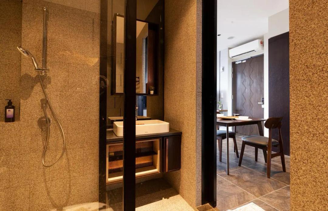 Scarletz Suites Twin Tower Klcc Kuala Lumpur By Okidoki Luaran gambar