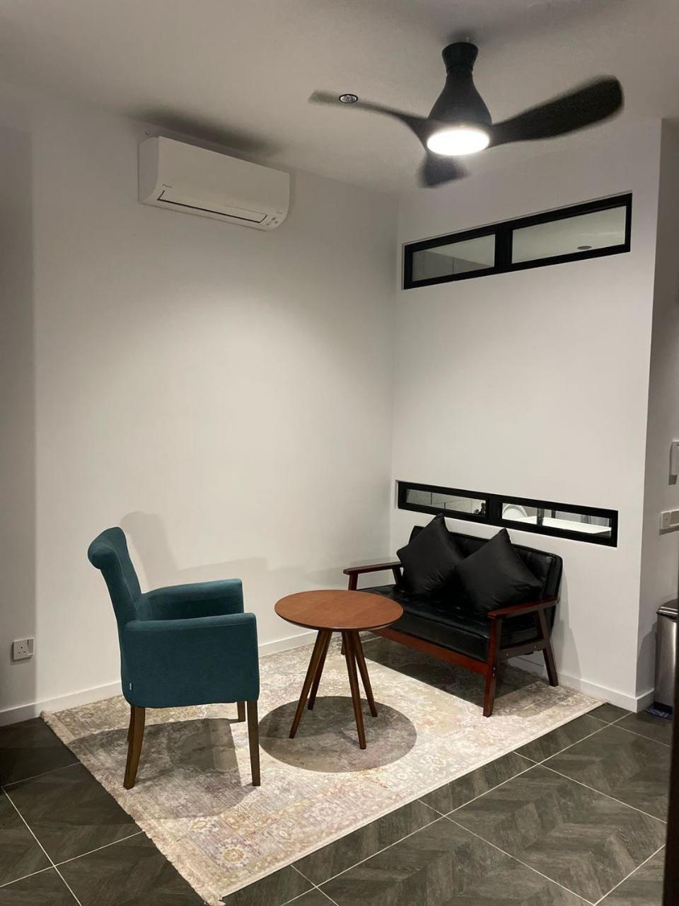 Scarletz Suites Twin Tower Klcc Kuala Lumpur By Okidoki Luaran gambar