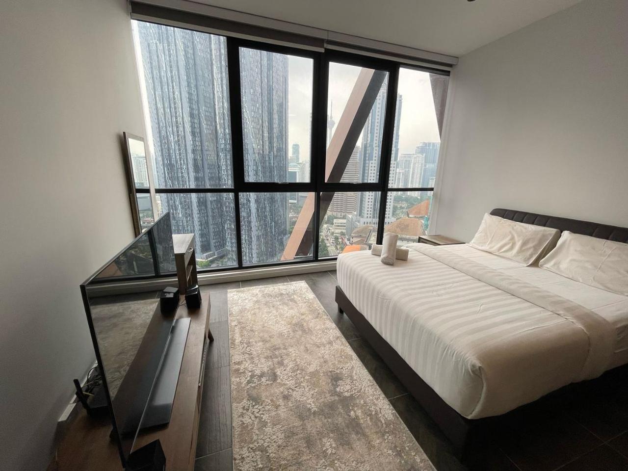 Scarletz Suites Twin Tower Klcc Kuala Lumpur By Okidoki Luaran gambar